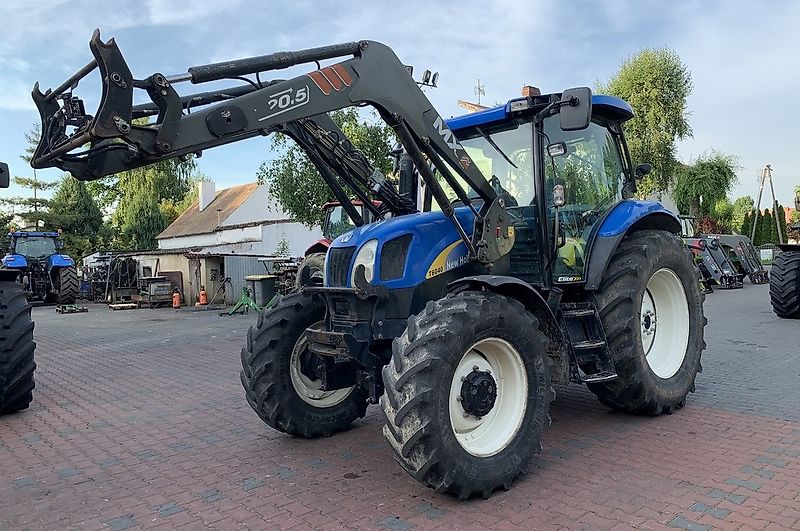 New Holland T6040
