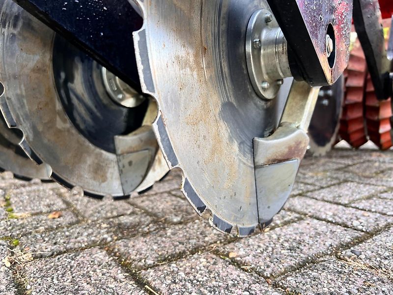 Moore MDH 1700 DEMO machine