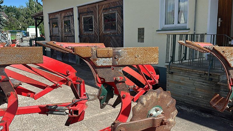 Vogel & Noot XM950 Vario Plus, 4Schar, BJ 2015, Steinsicherung, hydr. Packerarm, Verschleißteile sehr gut