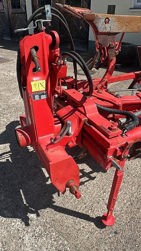 Vogel & Noot XM950 Vario Plus, 4Schar, BJ 2015, Steinsicherung, hydr. Packerarm, Verschleißteile sehr gut