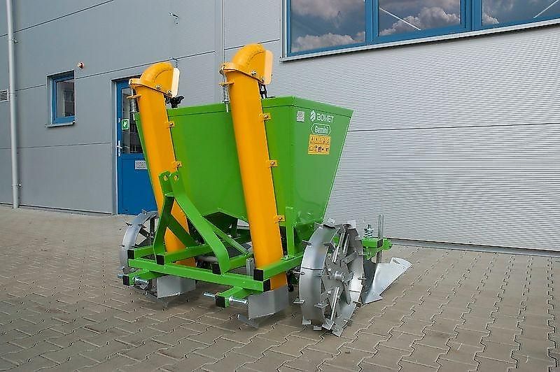 Bomet Kartoffelpflanzmaschine / Potato planter / Planteuse de pomme de terre / Piantapatate / Plantadora de patatas / Сажалка / Sadzarka ziemniaków