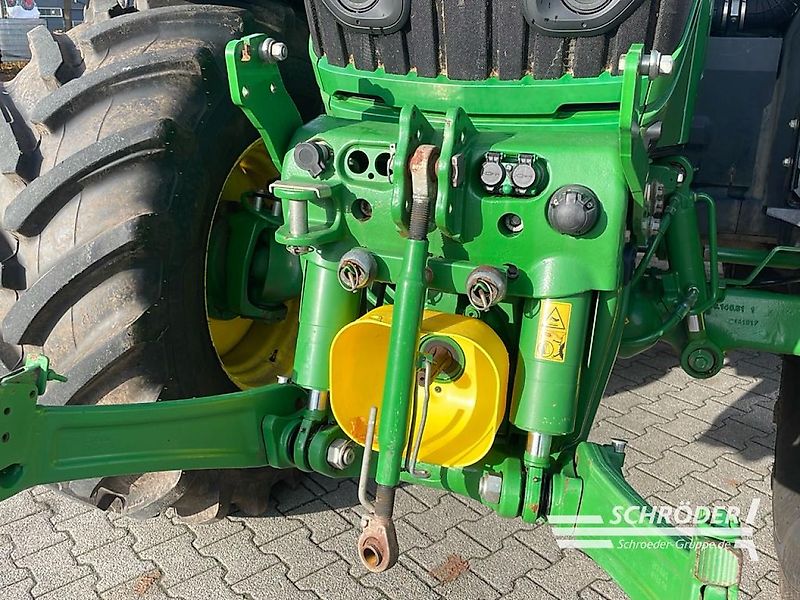 John Deere 6230 R