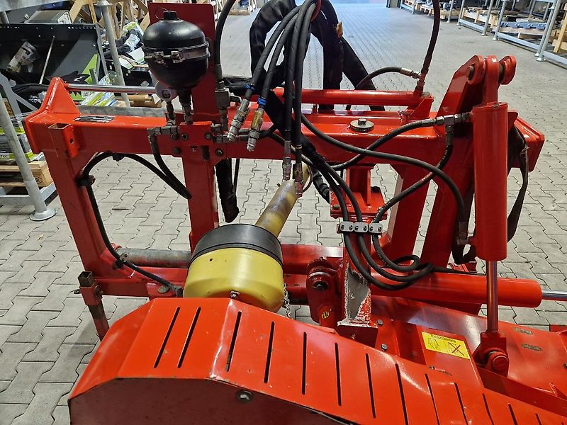 Sauerburger CARAT 1800 Seitenmulcher /Böschungsmulcher /Schlegelmulcher für Traktor