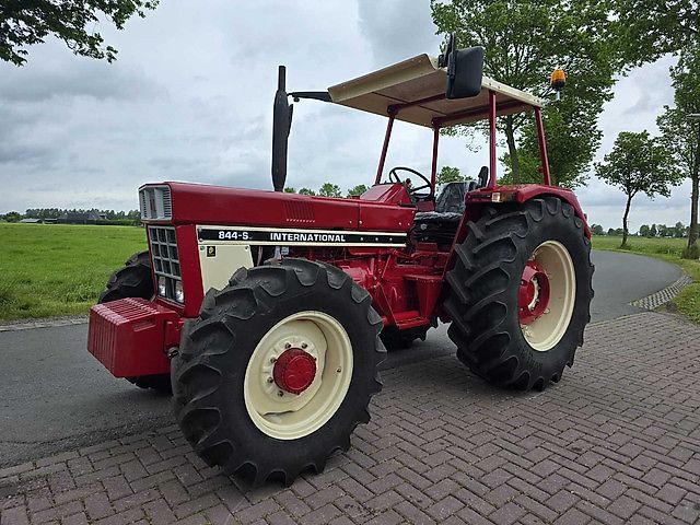 IHC 844-S