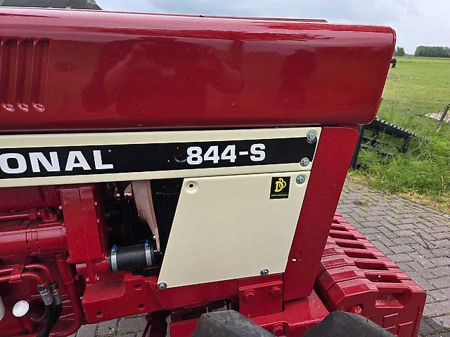 IHC 844-S