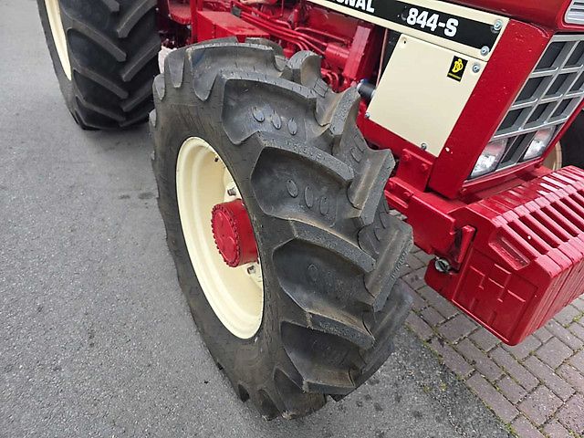 IHC 844-S