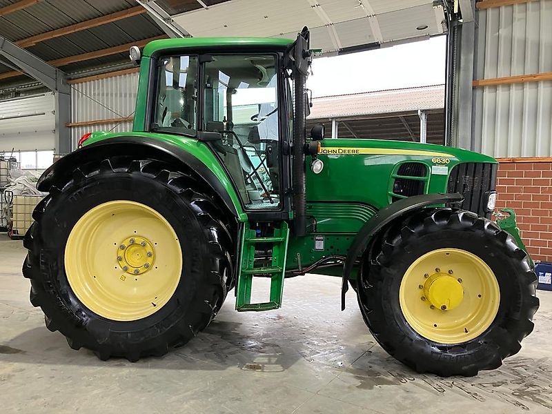 John Deere 6630