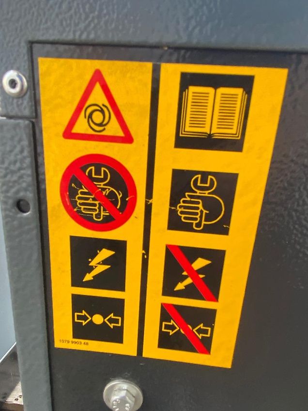 Atlas Copco GA10 Kompressor mit FX50 Kältetrockner und Kessel