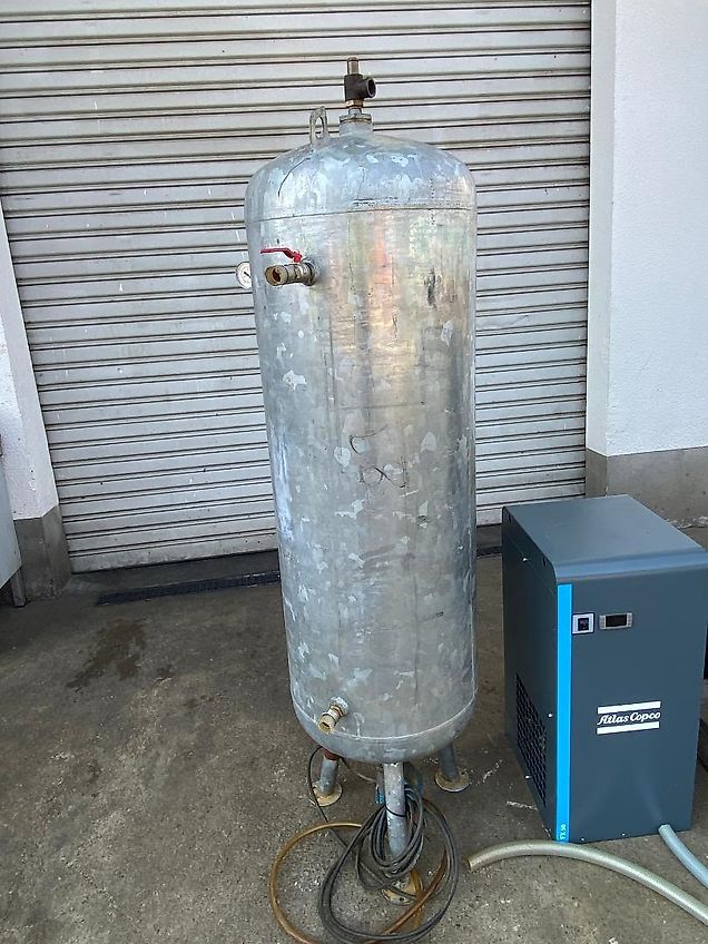 Atlas Copco GA10 Kompressor mit FX50 Kältetrockner und Kessel