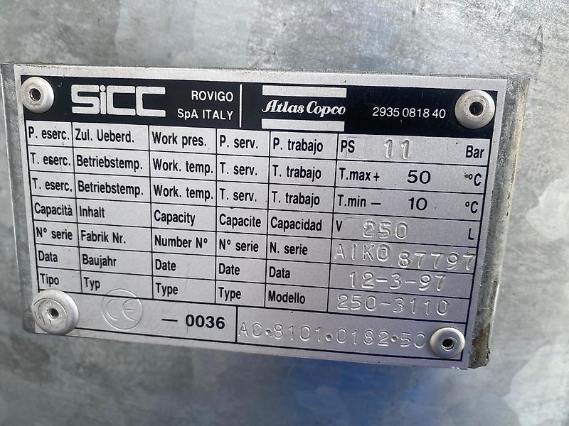 Atlas Copco GA10 Kompressor mit FX50 Kältetrockner und Kessel