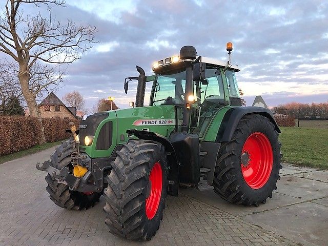 Fendt 820 Vario TMS