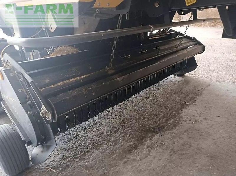 New Holland br7070 crop cutter