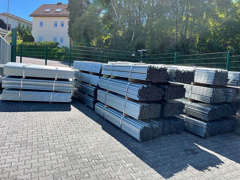 Terranova Terranova Weinbergspfähle Pfosten Stickel Weinberg Weinbau Wein - Lagerware zum TOP PREIS !!!