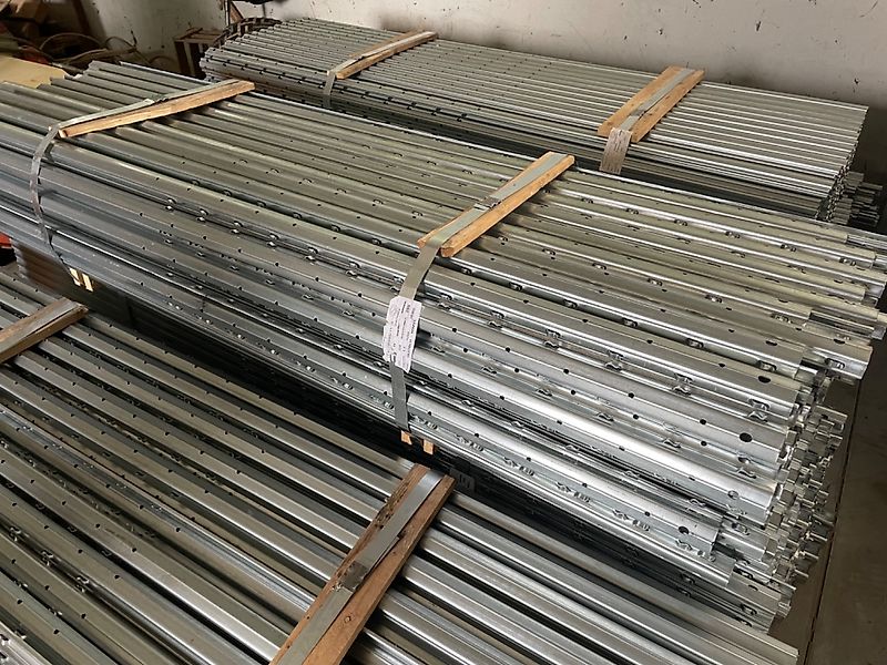 Terranova Terranova Weinbergspfähle Pfosten Stickel Weinberg Weinbau Wein - Lagerware zum TOP PREIS !!!