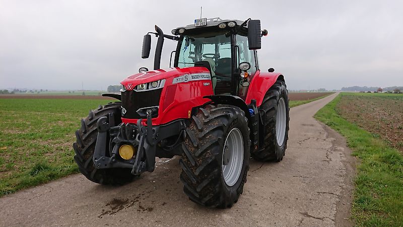 Massey Ferguson 7719S