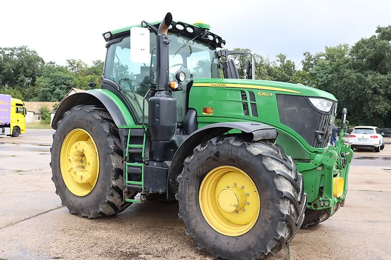 John Deere 6250R