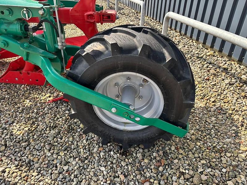 Kverneland 3300 S Variomat 6 F