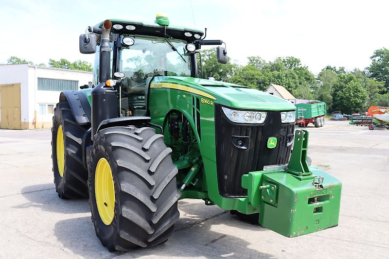 John Deere 8360R