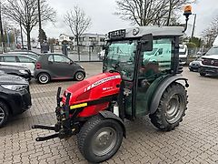 Massey Ferguson Massey Ferguson 2410 * MF Schlepper 30 km/h * 32 kW 44 PS * 4x4 * AGCO