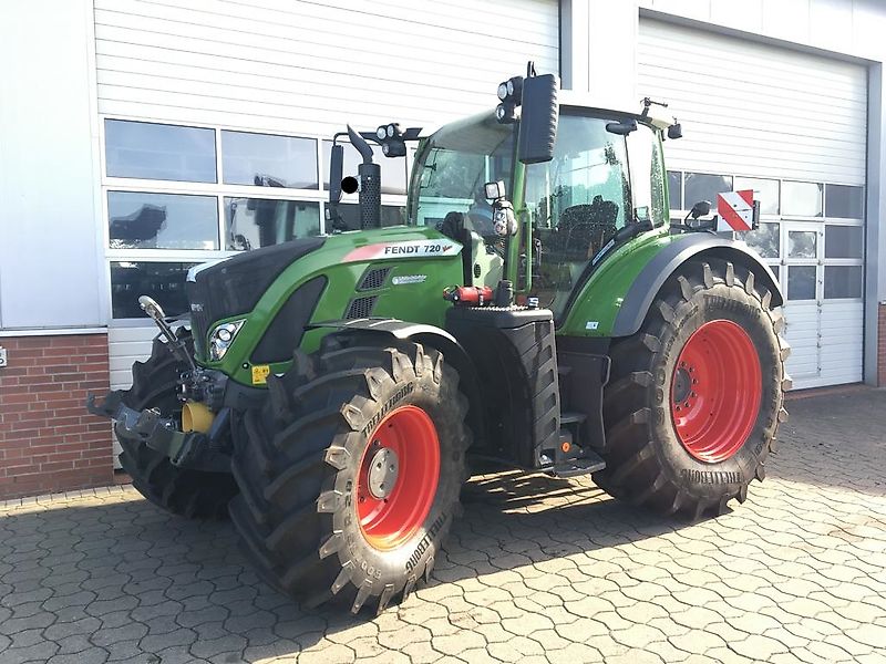 Fendt 718 Vario S4