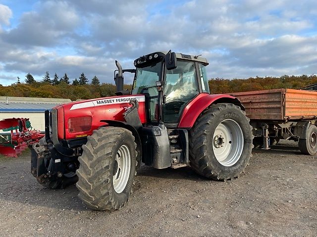 Massey Ferguson 7495