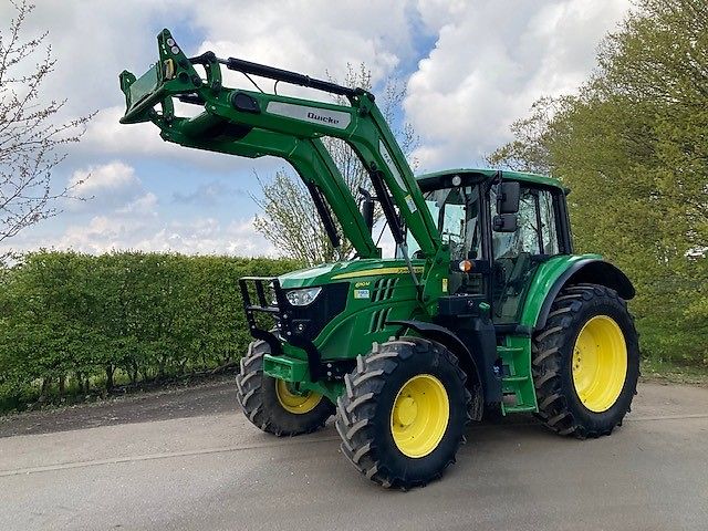 John Deere 6110M