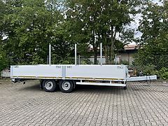 Möslein Tandem Pritsche- Tieflader mit Rungentaschen