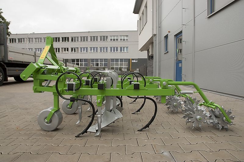 MD BO Norma Häufelpflug mit walze
