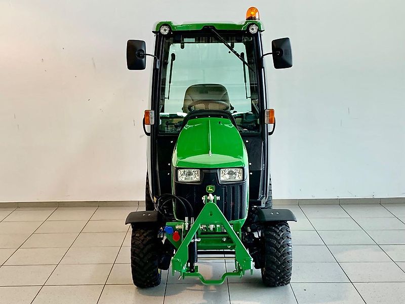 John Deere 1026R