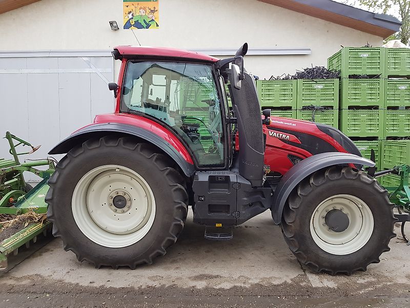 Valtra T174