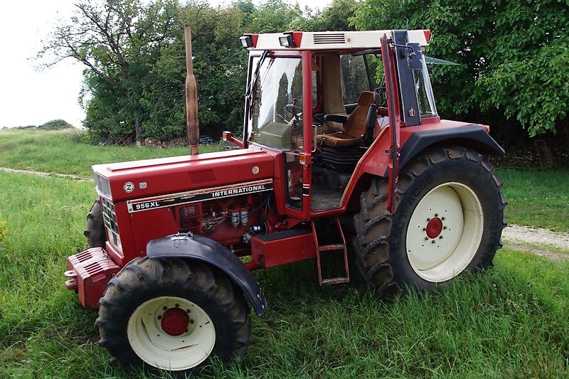 IHC 956