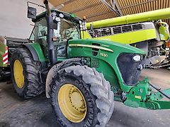 John Deere 7830