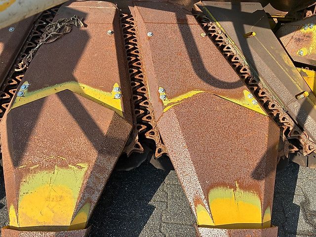 New Holland 300N8 kettinginvoerbek