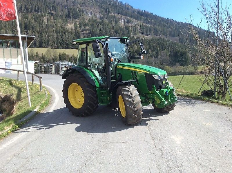 John Deere 5125R