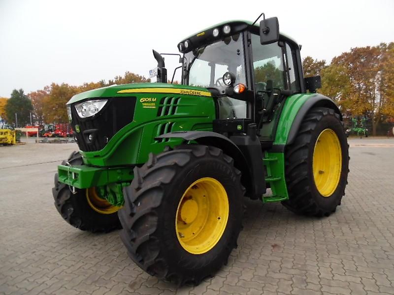 John Deere 6105M