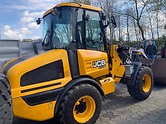 JCB 407