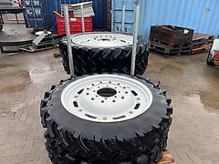 Mitas 320/90 R50 + 270/95 R36 Smalle Wielen