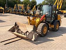 Caterpillar 906-14 traktorpool Angebot