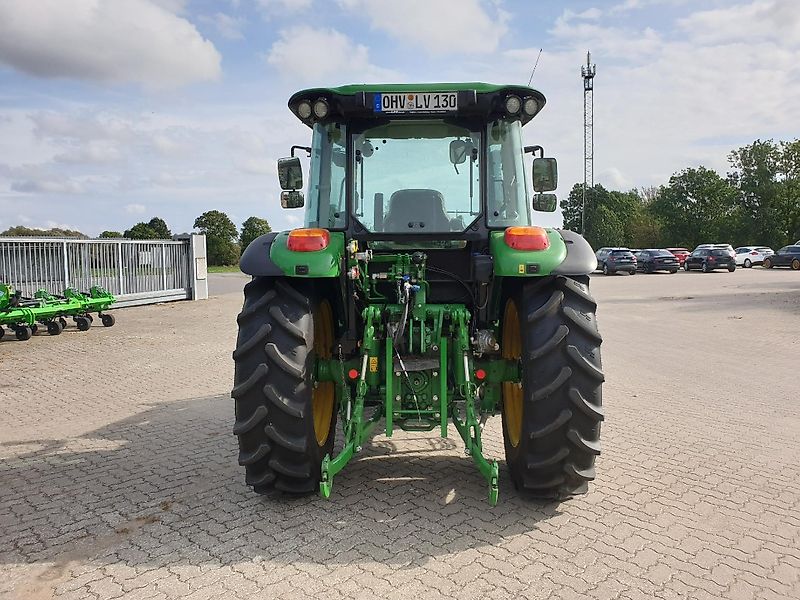 John Deere 5100M mit 543R Frontlader