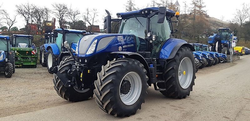 New Holland T7.270