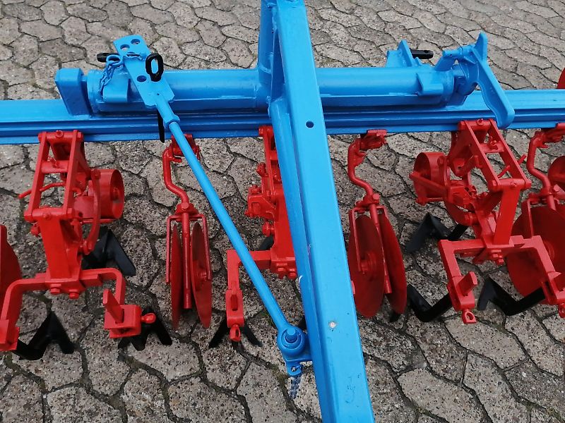 Rau Keine Schmotzer Hacke!! Vier Reihige Rau Hacke mit Kulturschutzscheiben &Exaktsteuerung in Manueler Ausführung