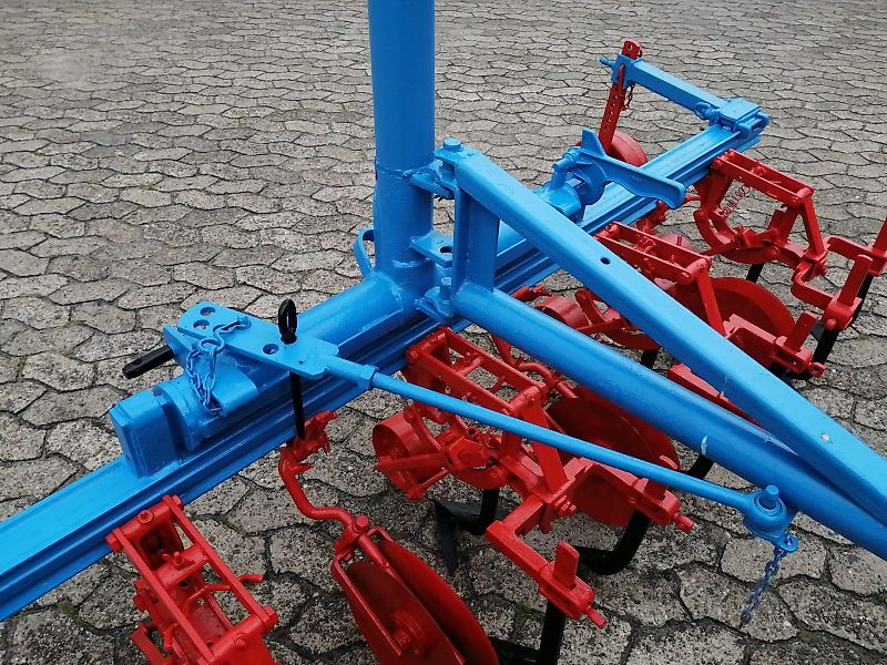 Rau Keine Schmotzer Hacke!! Vier Reihige Rau Hacke mit Kulturschutzscheiben &Exaktsteuerung in Manueler Ausführung