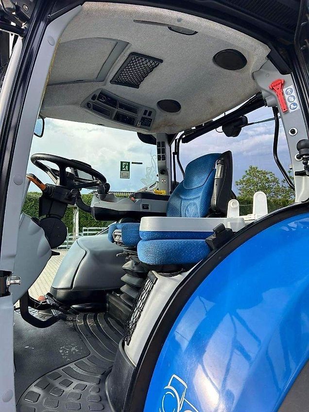 New Holland T7.210 AC