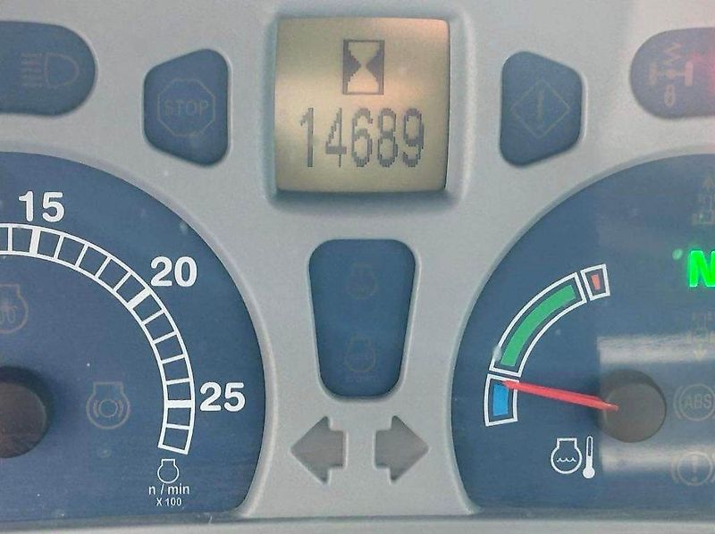 New Holland T7.210 AC