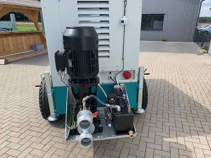 Ferbo Fox Beregnungspumpe mit 40 KVA Generator