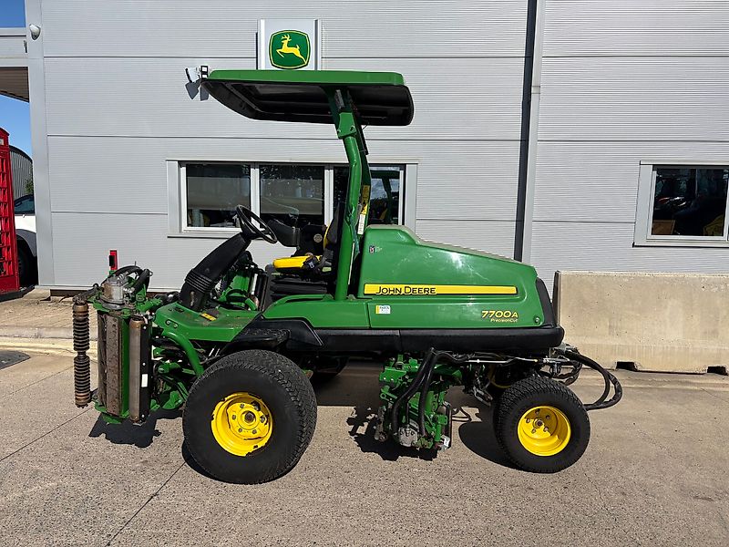 John Deere 7700A