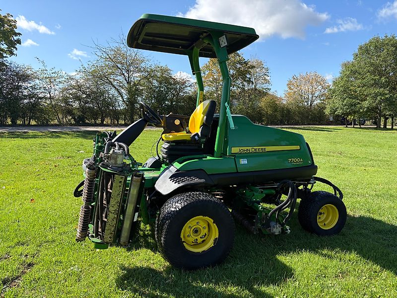 John Deere 7700A