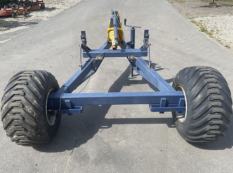 Bogballe Fahrwerk Düngerstreuer