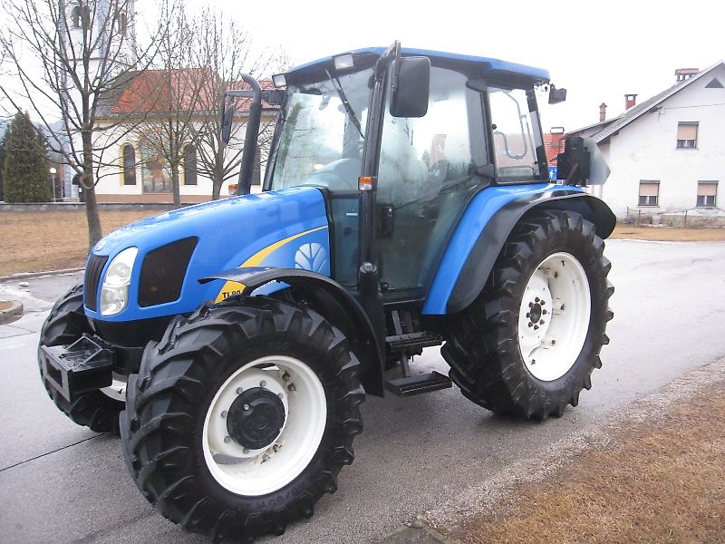 New Holland TL 90A