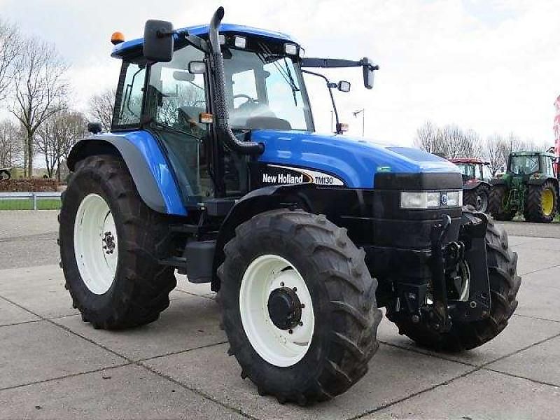 New Holland TM 130